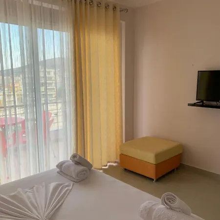 Studio Apartments Appart hôtel *